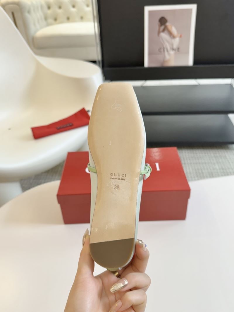 Gucci Flat Shoes